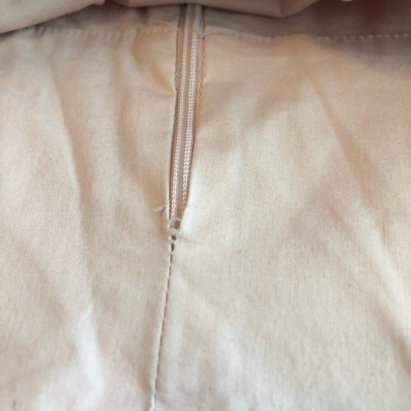 Unique crepe top New York and Company - Picture 10 of 11